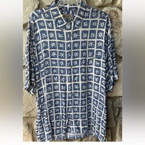 Vintage Lord & Taylor 4th of July Hawaiian Shirt Large‎ Blue Ivory Stars Rayon